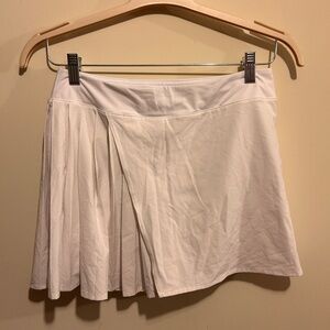 Lululemon size 8 white tennis skort